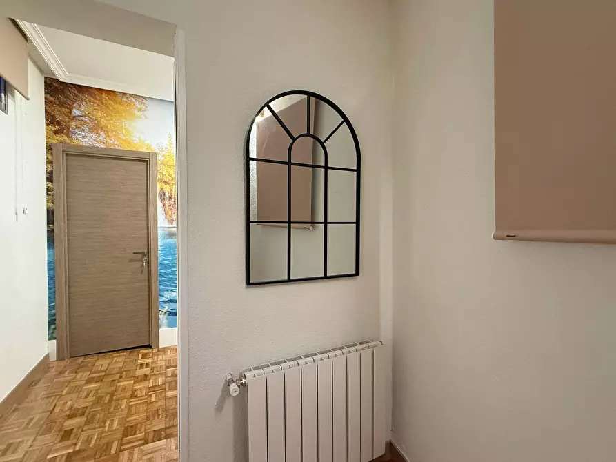 Immagine 1 di Appartamento in affitto  in Cuesta de Santo Domingo a Madrid