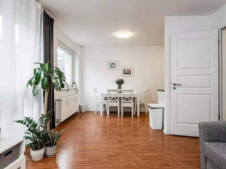Immagine 3 di Appartamento in affitto  in Wadzeckstraße a Berlin