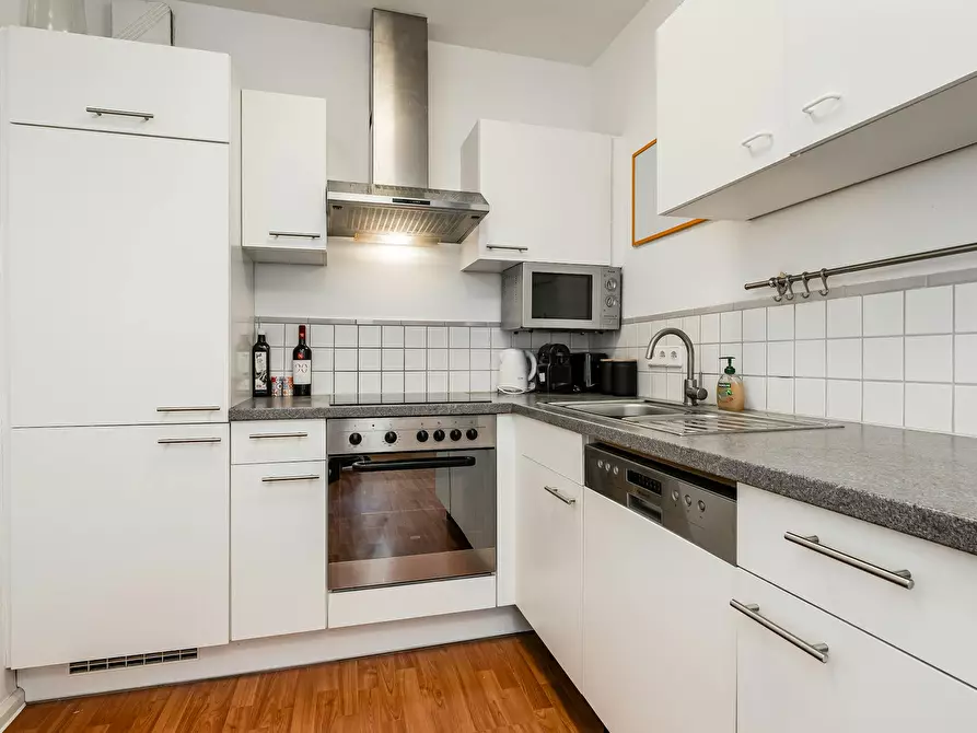 Immagine 6 di Appartamento in affitto  in Wadzeckstraße a Berlin
