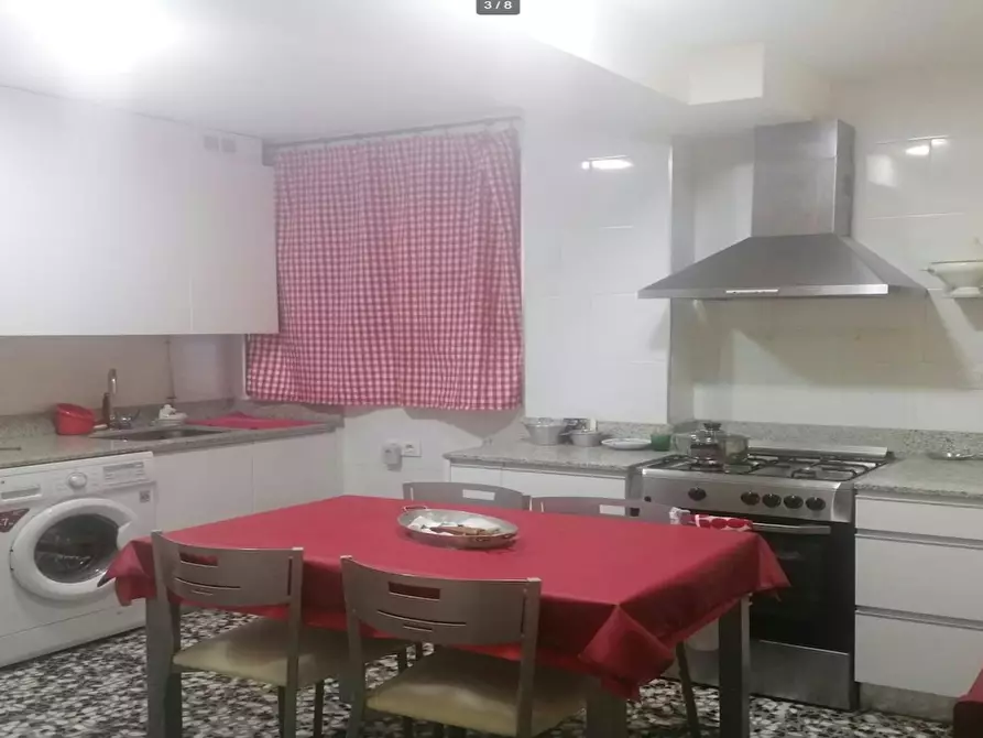 Immagine 2 di Camera in affitto  in Calle del Pilar a Murcia