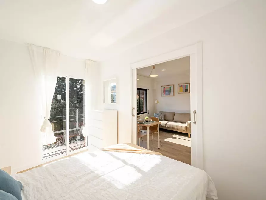 Immagine 9 di Appartamento in affitto  in Calle Piqueñas a Madrid