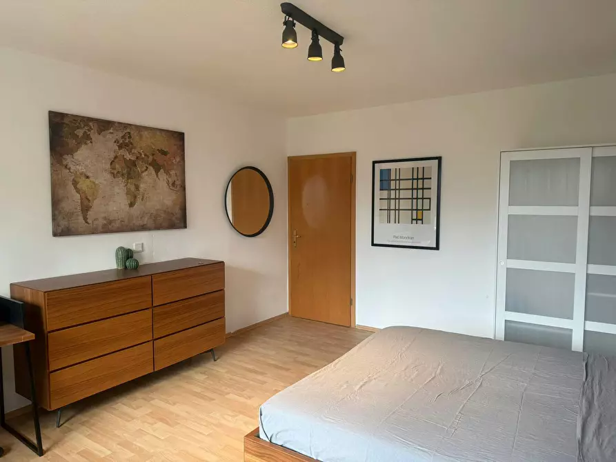 Immagine 9 di Appartamento in affitto  in Aachener Straße a Düsseldorf