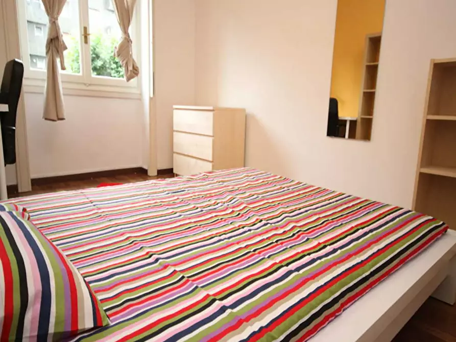 Immagine 1 di Camera in affitto  in Via Raffaello Bertieri a Milano