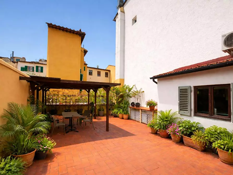 Immagine 8 di Casa indipendente in affitto  in Piazza di Cestello a Firenze