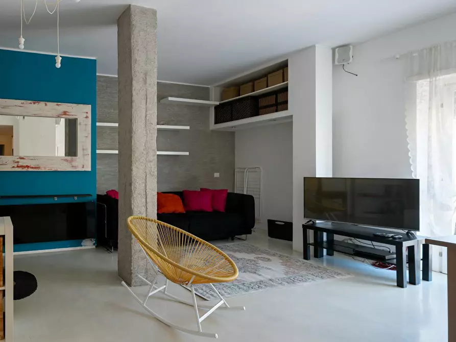 Immagine 1 di Appartamento in affitto  in Via dei Bruzi a Roma