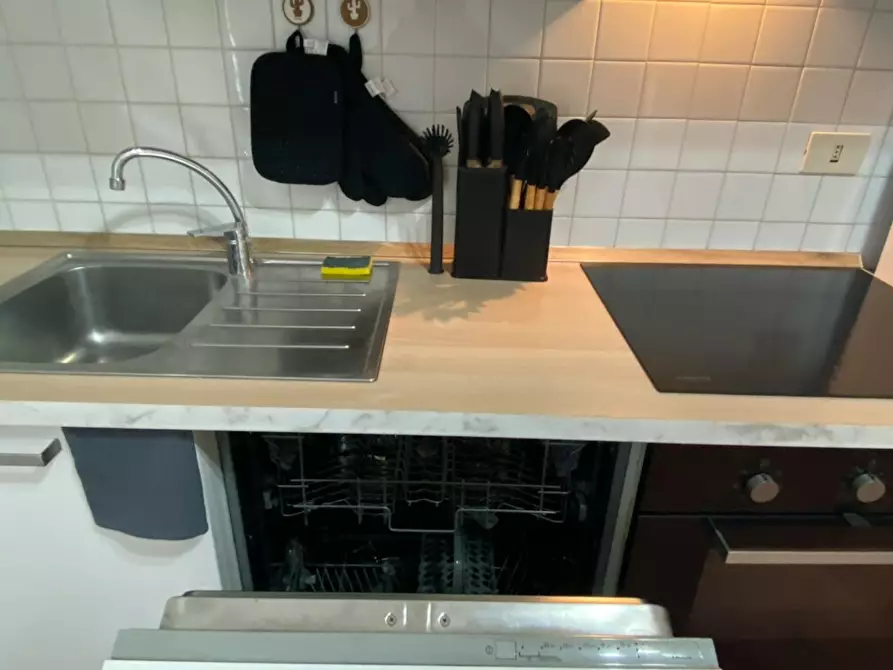 Immagine 6 di Appartamento in affitto  in Via Serio a Milano