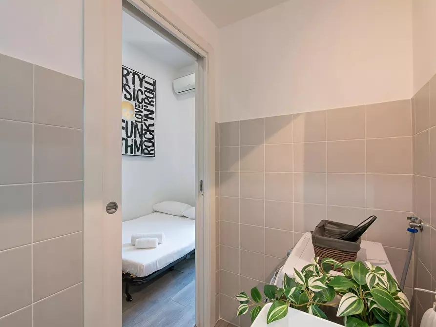 Immagine 9 di Appartamento in affitto  in Via Lomellina a Milano