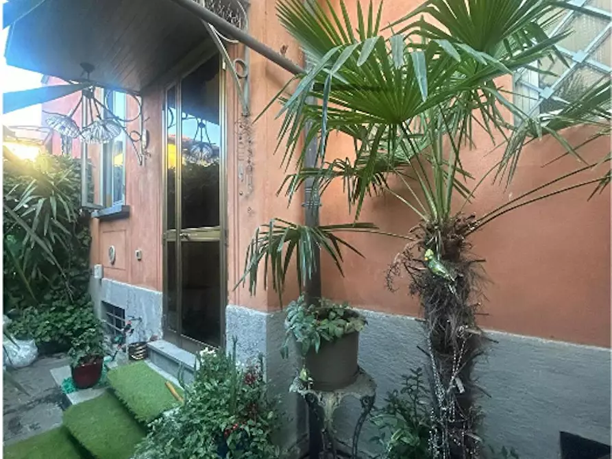 Immagine 6 di Camera in affitto  in Via Lorenzo di Credi a Milano