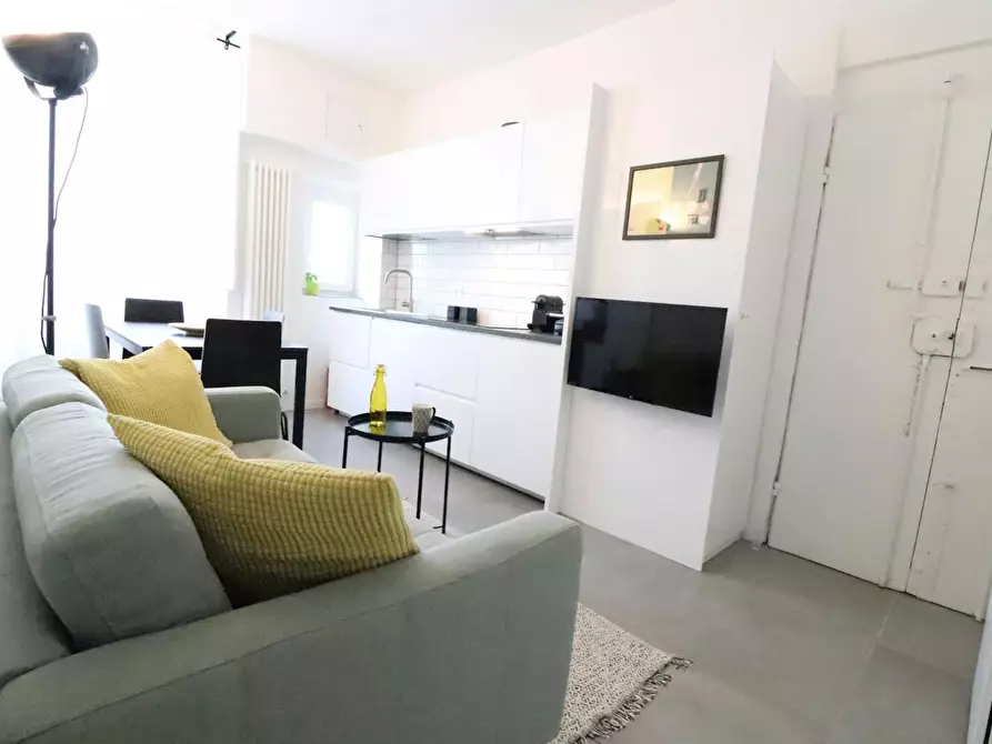 Immagine 8 di Camera in affitto  in Via Camillo Cavour a Firenze