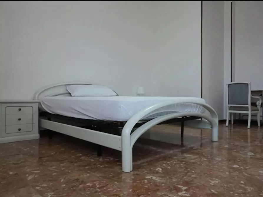 Immagine 9 di Camera condivisa in affitto  in Viale San Rocco a Colorno