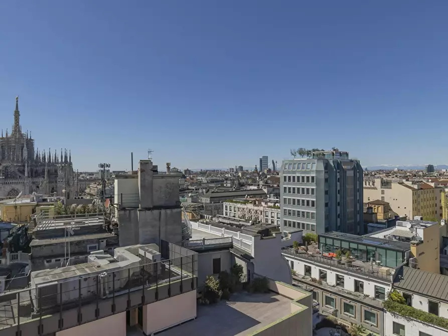 Immagine 2 di Appartamento in affitto  in Largo Corsia dei Servi a Milano