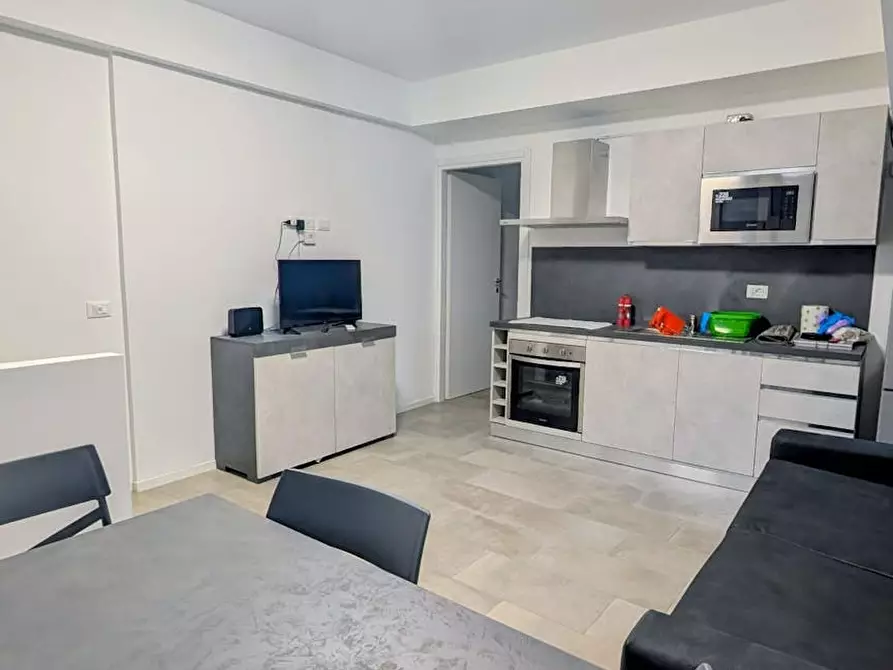 Immagine 2 di Camera in affitto  in Viale Giovanni Suzzani a Milano