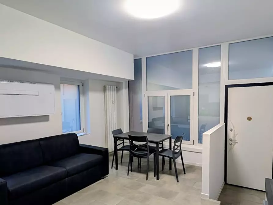 Immagine 3 di Camera in affitto  in Viale Giovanni Suzzani a Milano