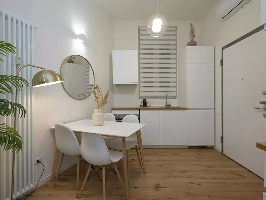 Immagine 8 di Appartamento in affitto  in Corso di Porta Vittoria a Milano