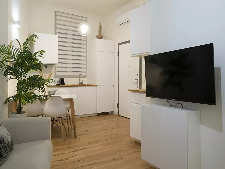 Immagine 10 di Appartamento in affitto  in Corso di Porta Vittoria a Milano