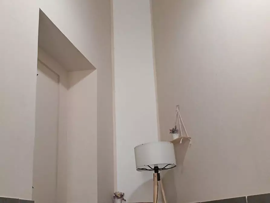 Immagine 2 di Appartamento in affitto  in Piazza Principe Umberto a Napoli