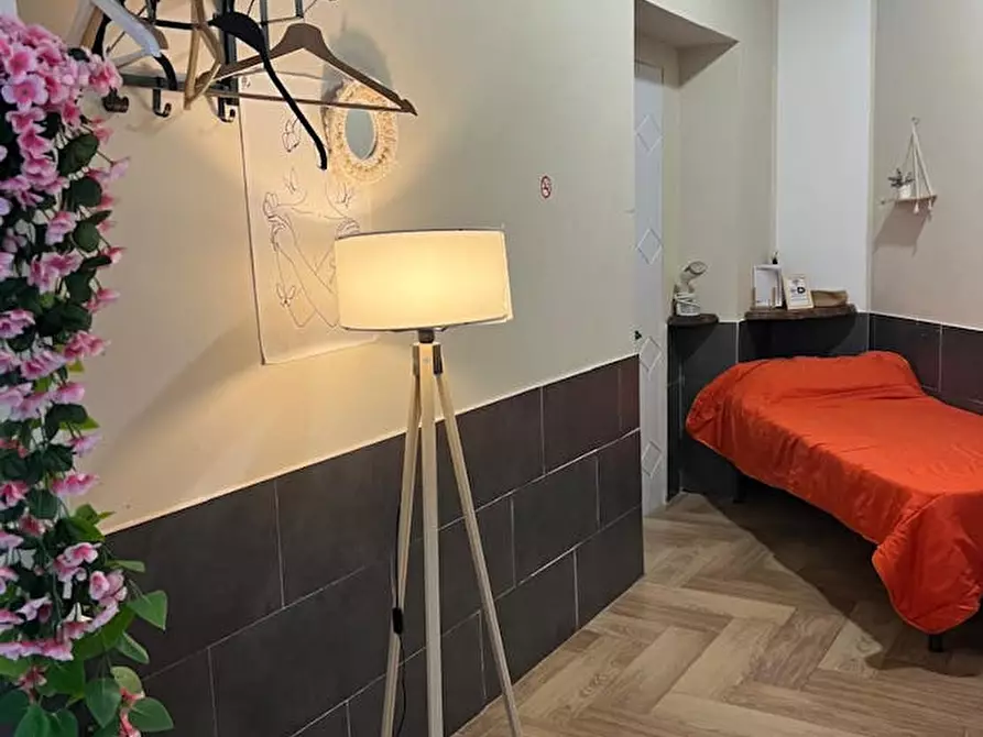 Immagine 1 di Appartamento in affitto  in Piazza Principe Umberto a Napoli
