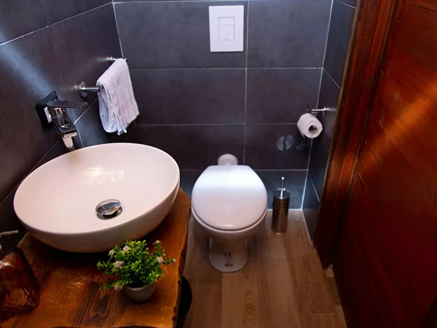 Immagine 4 di Appartamento in affitto  in Piazza Principe Umberto a Napoli