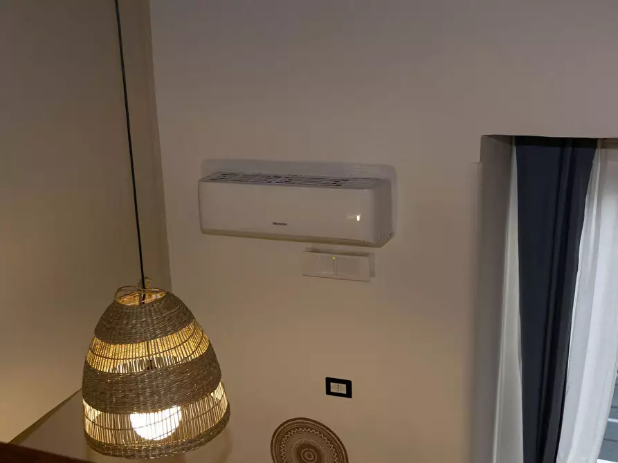 Immagine 6 di Appartamento in affitto  in Piazza Principe Umberto a Napoli