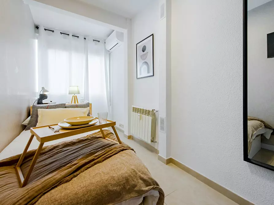 Immagine 2 di Camera in affitto  in Calle de Cavanilles a Madrid