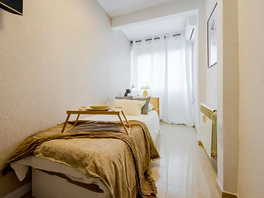Immagine 1 di Camera in affitto  in Calle de Cavanilles a Madrid