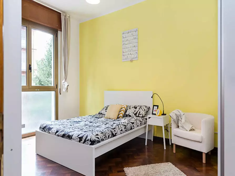 Immagine 3 di Camera in affitto  in Viale Giovanni Vicini a Bologna