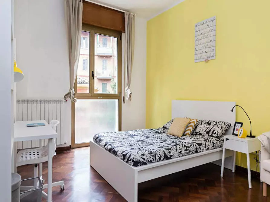 Immagine 1 di Camera in affitto  in Viale Giovanni Vicini a Bologna