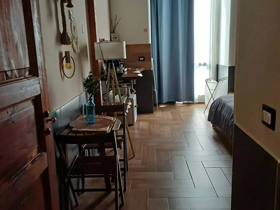 Immagine 10 di Appartamento in affitto  in Piazza Principe Umberto a Napoli