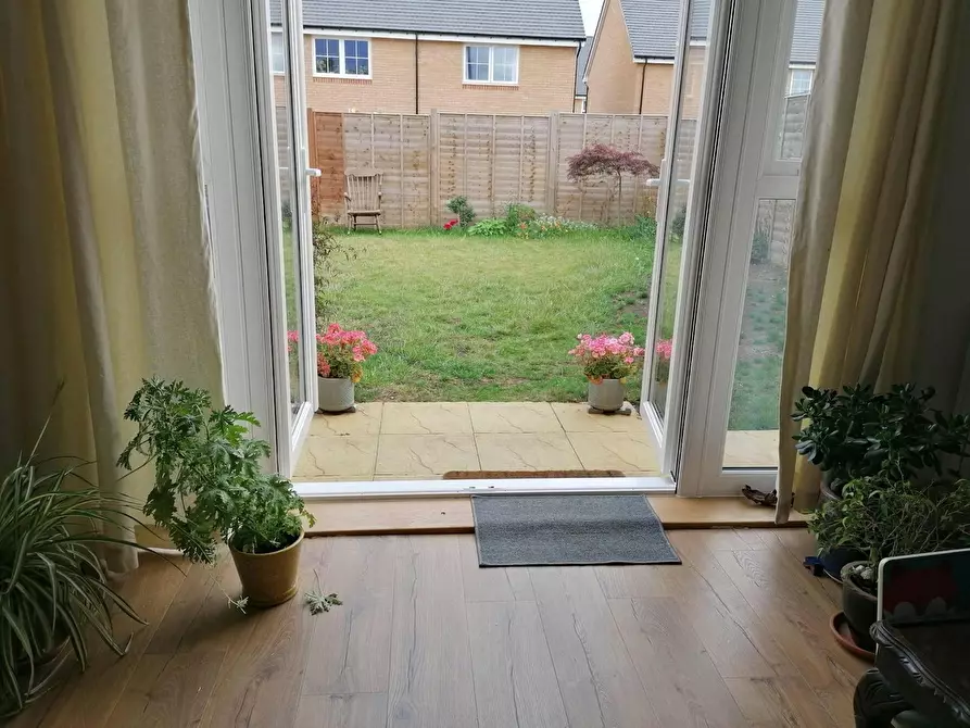 Immagine 5 di Casa indipendente in affitto  in Luck Road a Locks Heath