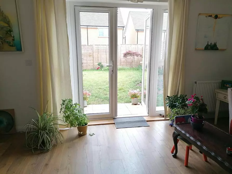 Immagine 8 di Casa indipendente in affitto  in Luck Road a Locks Heath