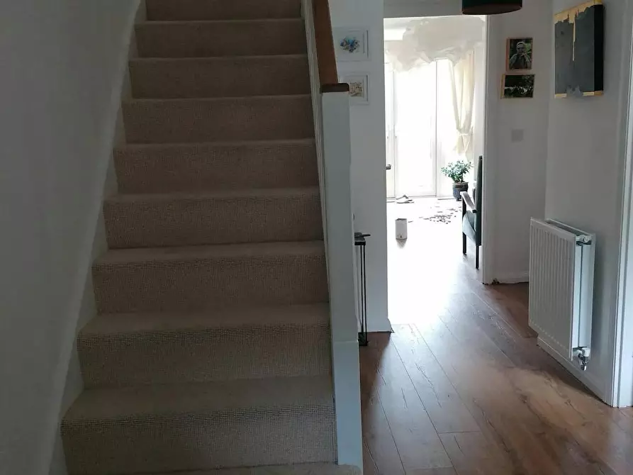 Immagine 9 di Casa indipendente in affitto  in Luck Road a Locks Heath