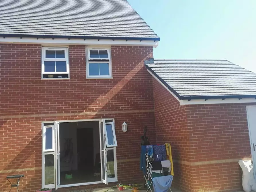Immagine 3 di Casa indipendente in affitto  in Luck Road a Locks Heath