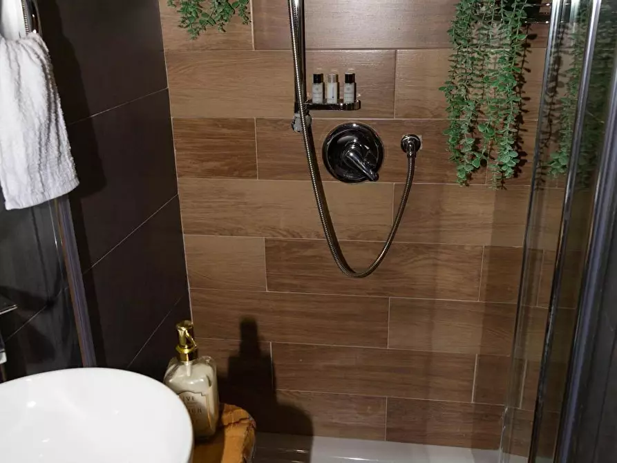 Immagine 7 di Appartamento in affitto  in Piazza Principe Umberto a Napoli