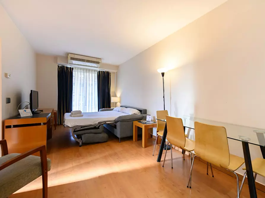 Immagine 10 di Appartamento in affitto  in Calle de Mauricio Legendre a Madrid