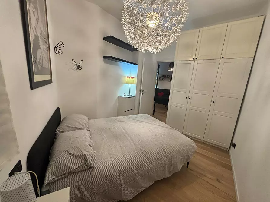 Immagine 9 di Appartamento in affitto  in Via Altaguardia a Milano