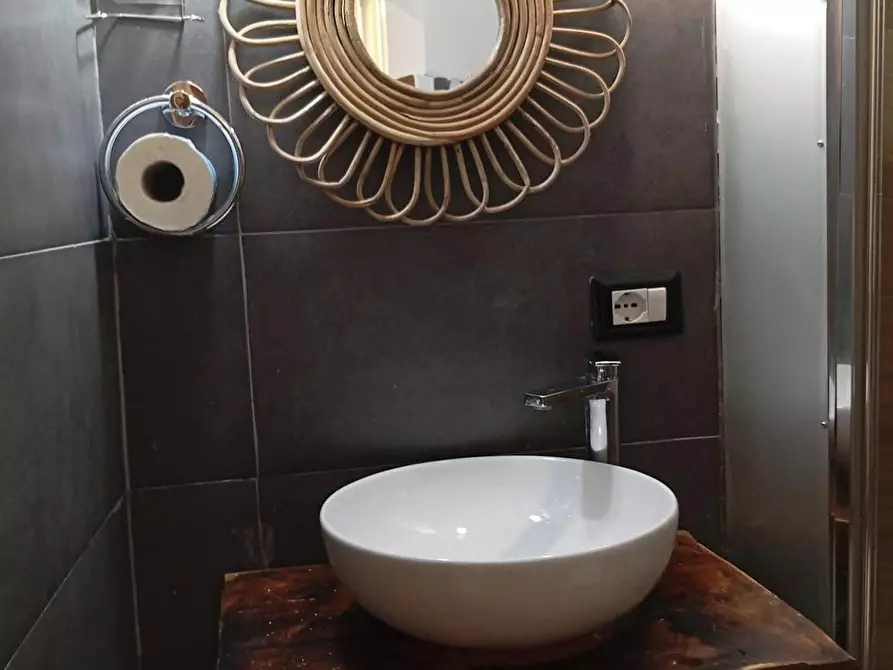 Immagine 2 di Appartamento in affitto  in Piazza Principe Umberto a Napoli