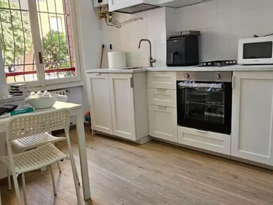 Immagine 2 di Camera in affitto  in Via Sulmona a Milano