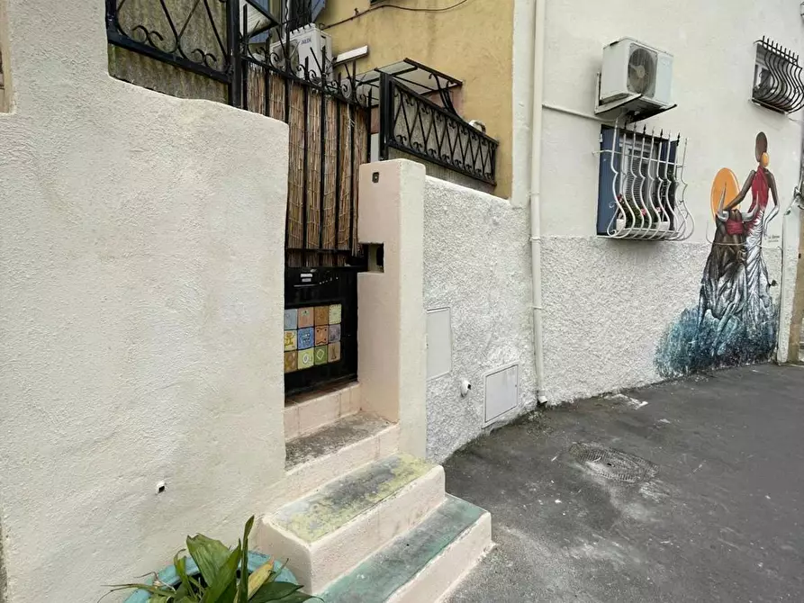 Immagine 1 di Camera in affitto  in Boulevard de la Révolution a Marseille 03