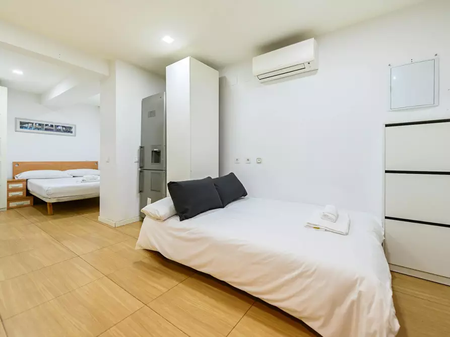 Immagine 5 di Appartamento in affitto  in Calle de Esteban Mora a Madrid