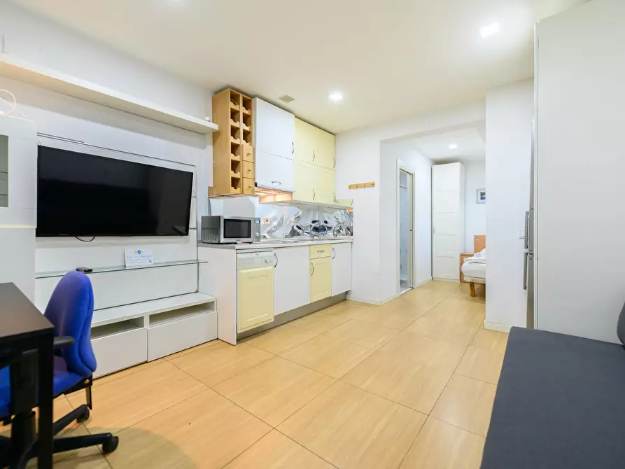 Immagine 9 di Appartamento in affitto  in Calle de Esteban Mora a Madrid
