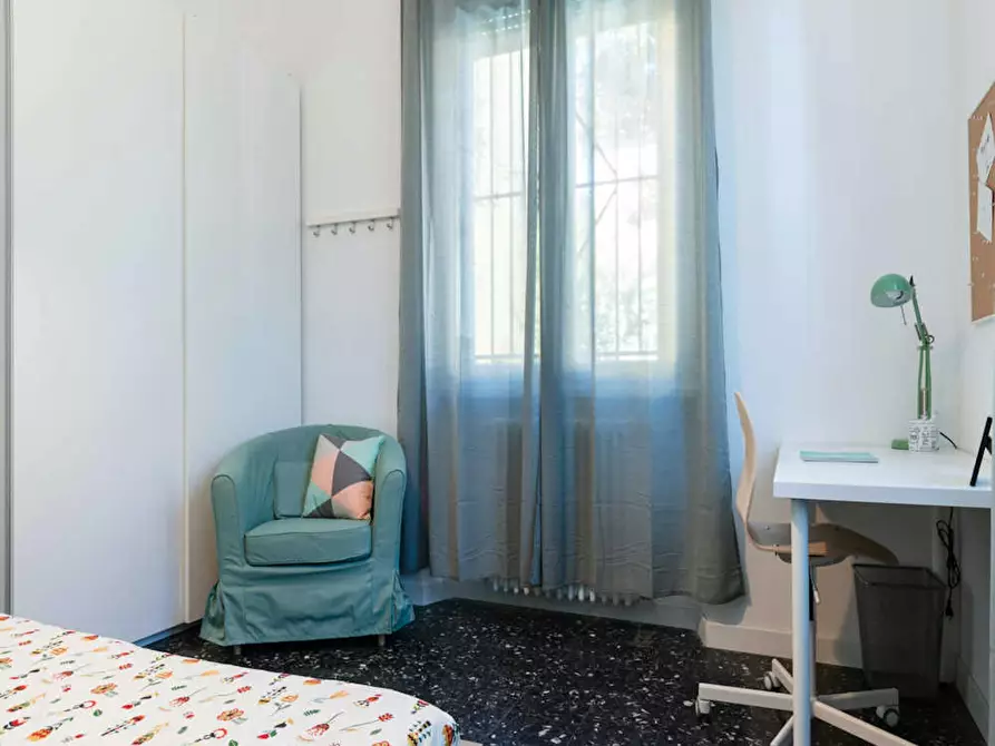Immagine 3 di Camera in affitto  in Via Giuseppe Regaldi a Milano