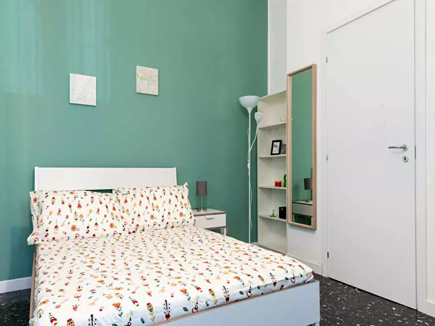 Immagine 1 di Camera in affitto  in Via Giuseppe Regaldi a Milano