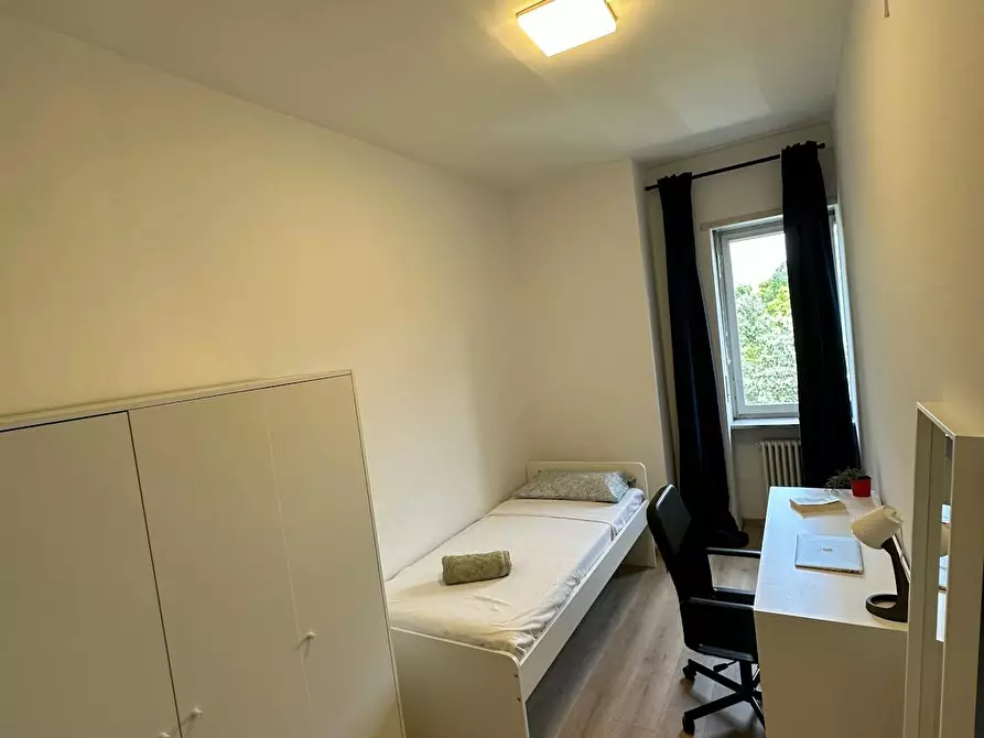 Immagine 3 di Camera in affitto  in Via Luigi Bellotti Bon a Torino