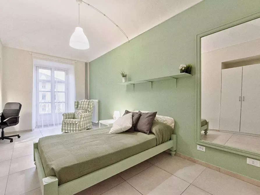 Immagine 1 di Camera in affitto  in Via Nizza a Torino