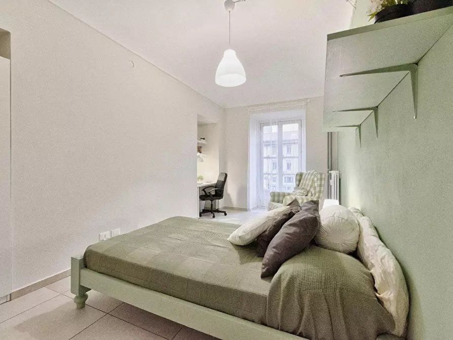 Immagine 3 di Camera in affitto  in Via Nizza a Torino