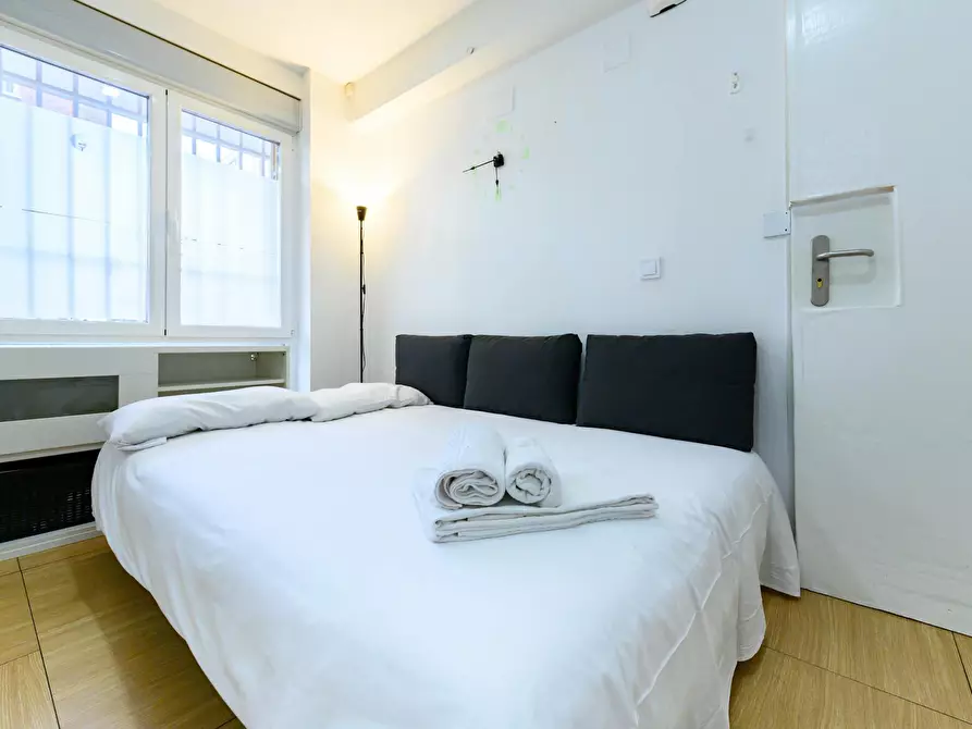 Immagine 8 di Appartamento in affitto  in Calle de Esteban Mora a Madrid