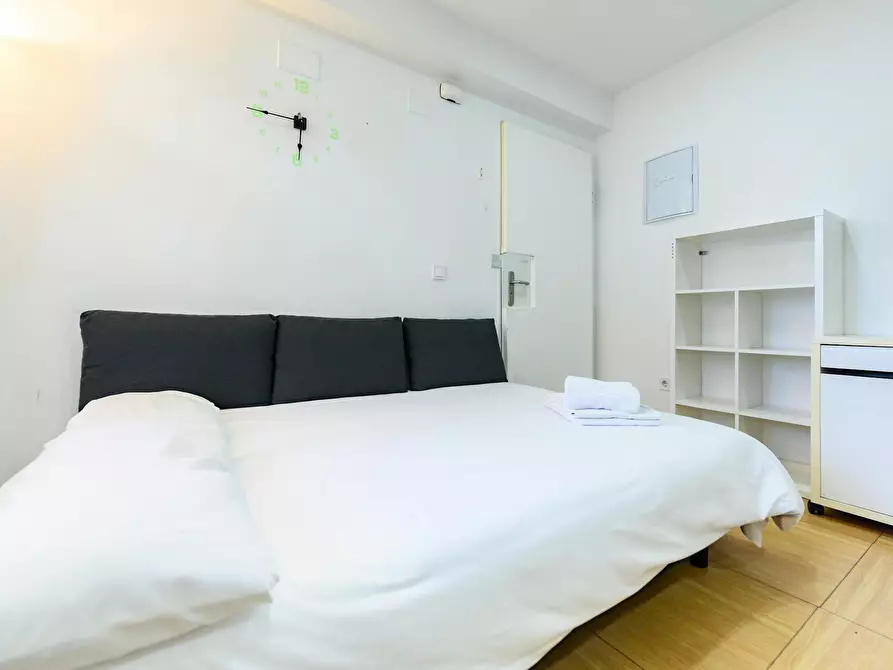 Immagine 9 di Appartamento in affitto  in Calle de Esteban Mora a Madrid