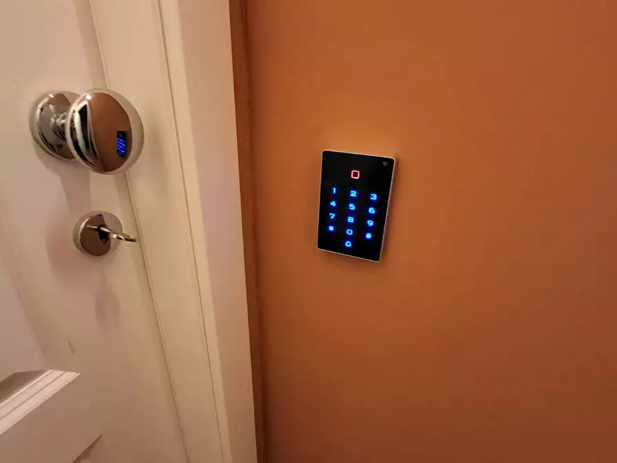 Immagine 10 di Camera condivisa in affitto  in Via di Mezzo a Firenze