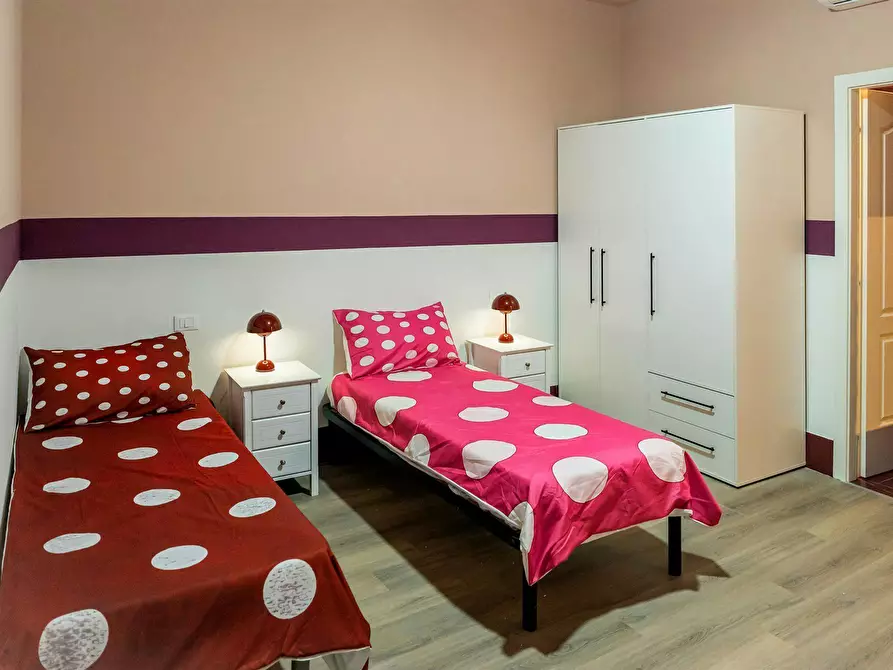 Immagine 4 di Camera condivisa in affitto  in Via di Mezzo a Firenze