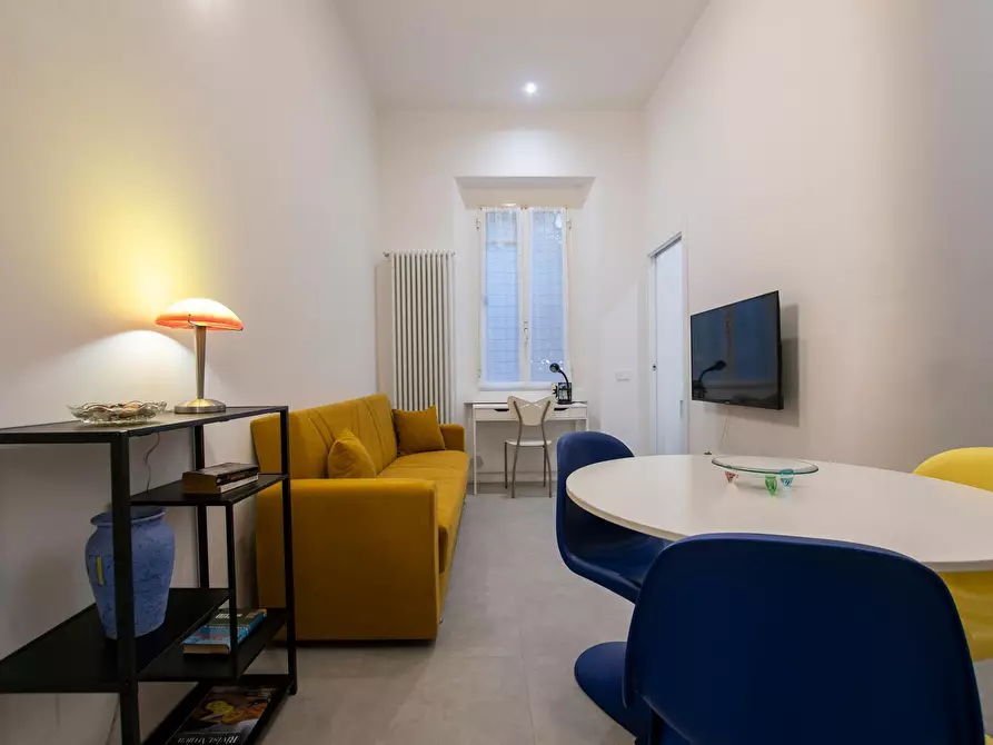 Immagine 2 di Appartamento in affitto  in Via Giuseppe Giacosa a Milano